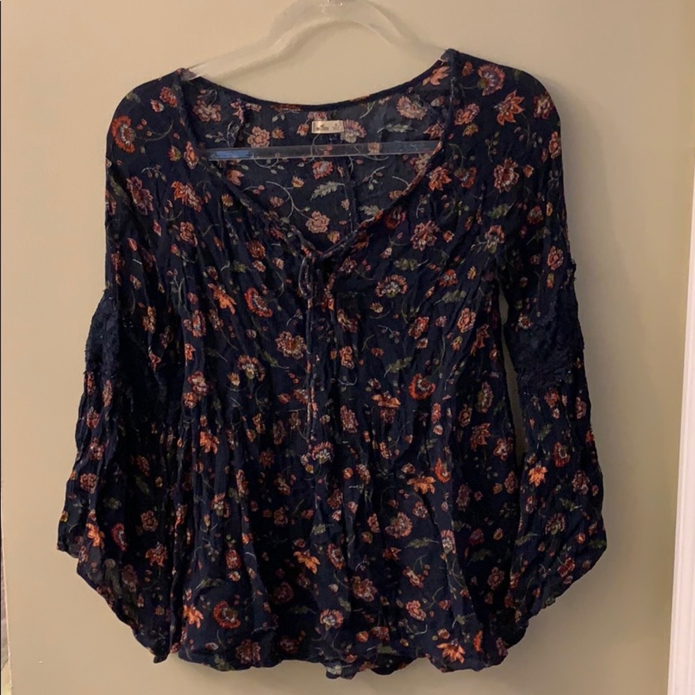 Hollister blouse